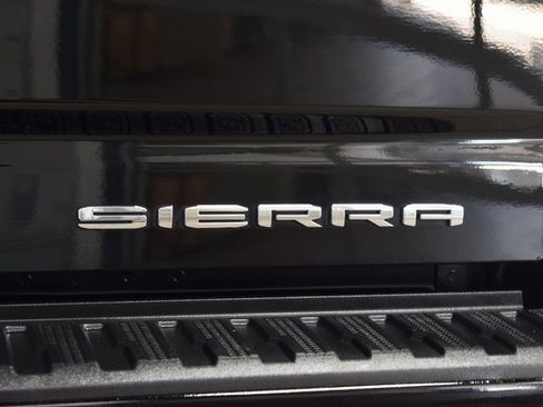 Used 2024 GMC Sierra 2500 Denali Ultimate w/ Max Trailering Package image 19