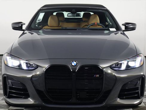 Used 2025 BMW M440i Convertible w/ Premium Package image 2