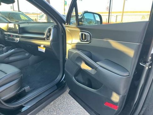 New 2026 Kia Sorento S w/ S Panoramic Sunroof Package FWD image 22