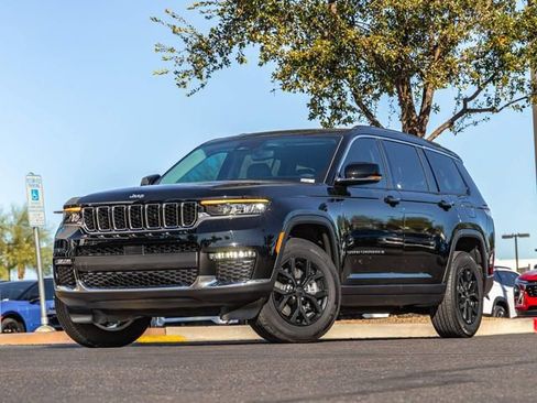 Used 2024 Jeep Grand Cherokee L Limited w/ Trailer Tow Package image 1