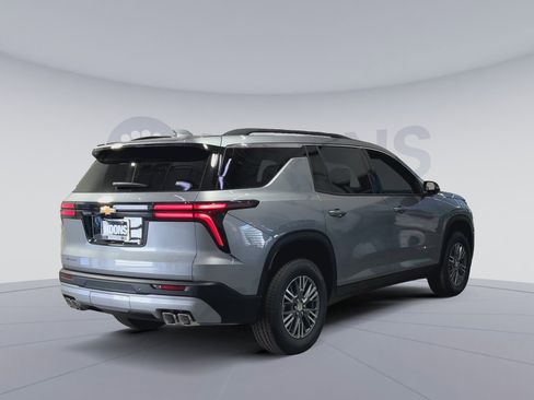 New 2026 Chevrolet Traverse LT w/ LPO, Floor Liner Package FWD image 11