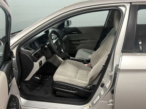 Used 2013 Honda Accord EX image 21