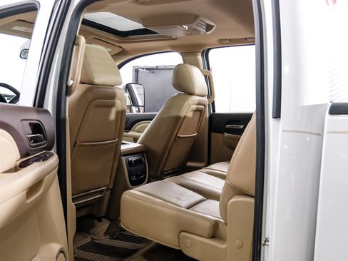 Used 2012 GMC Sierra 3500 Denali AWD/4WD image 46
