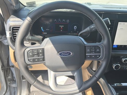 New 2025 Ford F250 Lariat w/ Lariat Ultimate Package AWD/4WD image 33