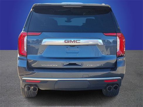 Used 2021 GMC Yukon Denali w/ Denali Premium Package image 5