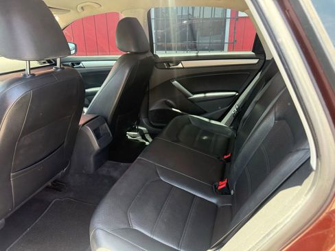 Used 2014 Volkswagen Passat 1.8T Wolfsburg Edition image 7