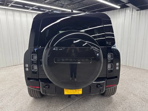 Used 2024 Land Rover Defender 110 X AWD/4WD image 5