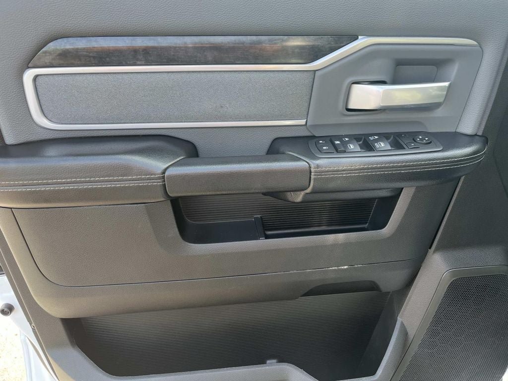 Used 2022 RAM 3500 Big Horn AWD/4WD image 22
