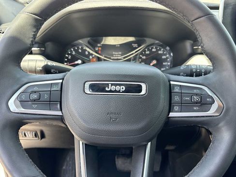 Used 2025 Jeep Compass Limited AWD/4WD image 19