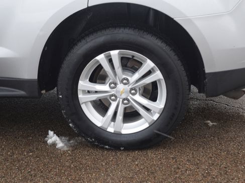 Used 2017 Chevrolet Equinox LS image 26