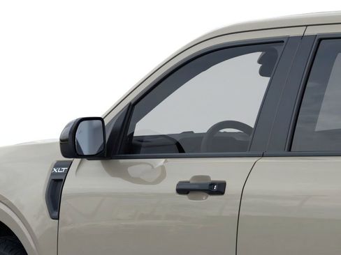 New 2025 Ford Maverick XLT w/ XLT Luxury Package image 45