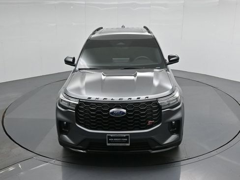 Used 2025 Ford Explorer ST w/ Sun And Sound Package AWD/4WD image 42