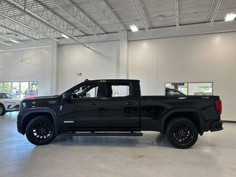 Used 2024 GMC Sierra 1500 Elevation w/ X31 Off-Road Package AWD/4WD image 9