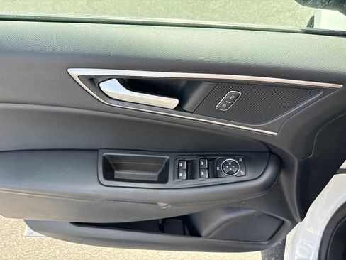 Used 2021 Ford Edge SEL w/ Cargo Accessory Package AWD/4WD image 17