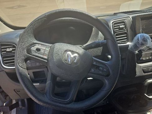 Used 2025 RAM ProMaster 2500 w/ Quick Order Package 22G SLT FWD image 10