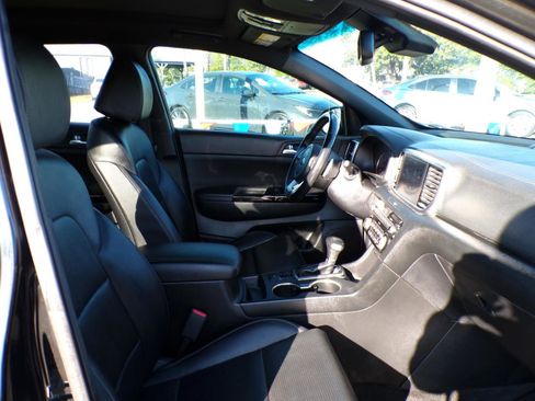 Used 2022 Kia Sportage Nightfall Edition w/ Nightfall Fwd Premium Package image 20