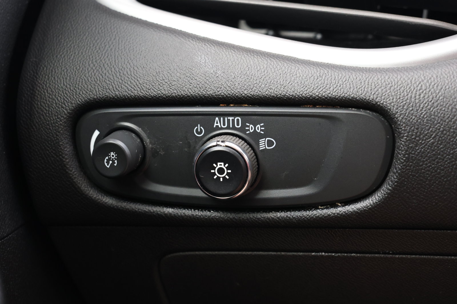 Used 2024 Chevrolet Malibu LT FWD image 24