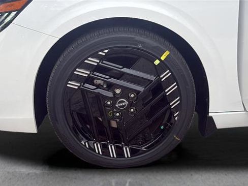 New 2026 Nissan Sentra SR FWD image 41