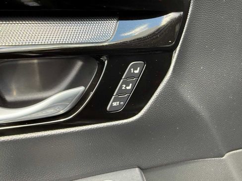 Used 2024 Honda CR-V EX-L image 12