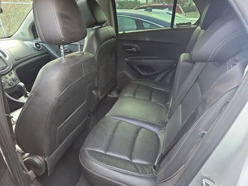 Used 2015 Chevrolet Trax LTZ image 9
