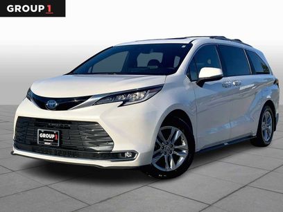 Used 2025 Toyota Sienna Limited