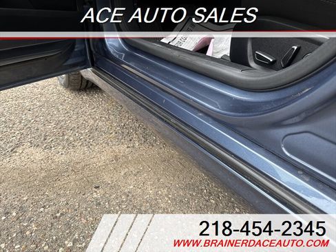 Used 2018 Ford Fusion SE w/ Fusion SE Technology Package image 5