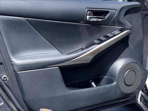 Used 2016 Lexus IS 300 AWD w/ Premium Package image 22