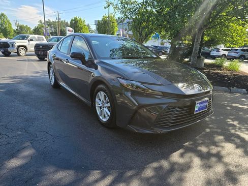 Used 2025 Toyota Camry LE FWD image 11
