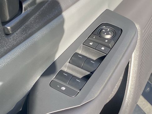 Certified 2025 Toyota Prius LE image 29