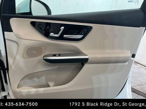 Certified 2025 Mercedes-Benz GLC 300 4MATIC image 21