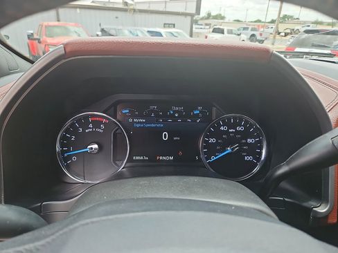 Used 2020 Ford F250 Platinum w/ FX4 Off-Road Package AWD/4WD image 23