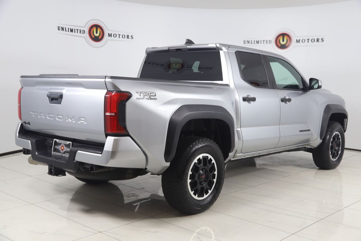 Used 2024 Toyota Tacoma TRD Off-Road AWD/4WD image 3