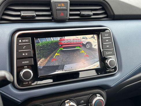 Used 2025 Nissan Versa SV FWD image 22