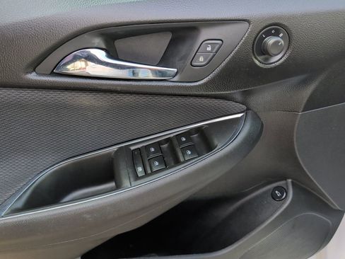 Used 2019 Chevrolet Cruze LT w/ LT Fleet Convenience Package image 10