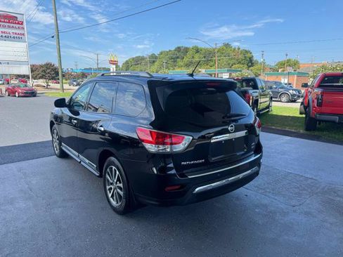 Used 2013 Nissan Pathfinder SV AWD/4WD image 5