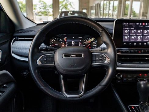 Used 2022 Jeep Compass Latitude w/ Convenience Group image 23