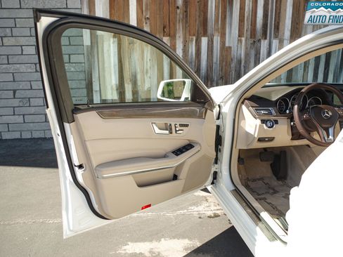 Used 2014 Mercedes-Benz E 350 4MATIC Sedan image 10