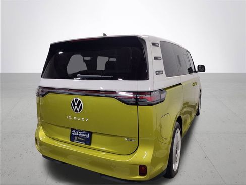 New 2025 Volkswagen ID. Buzz 1st Edition AWD/4WD image 12