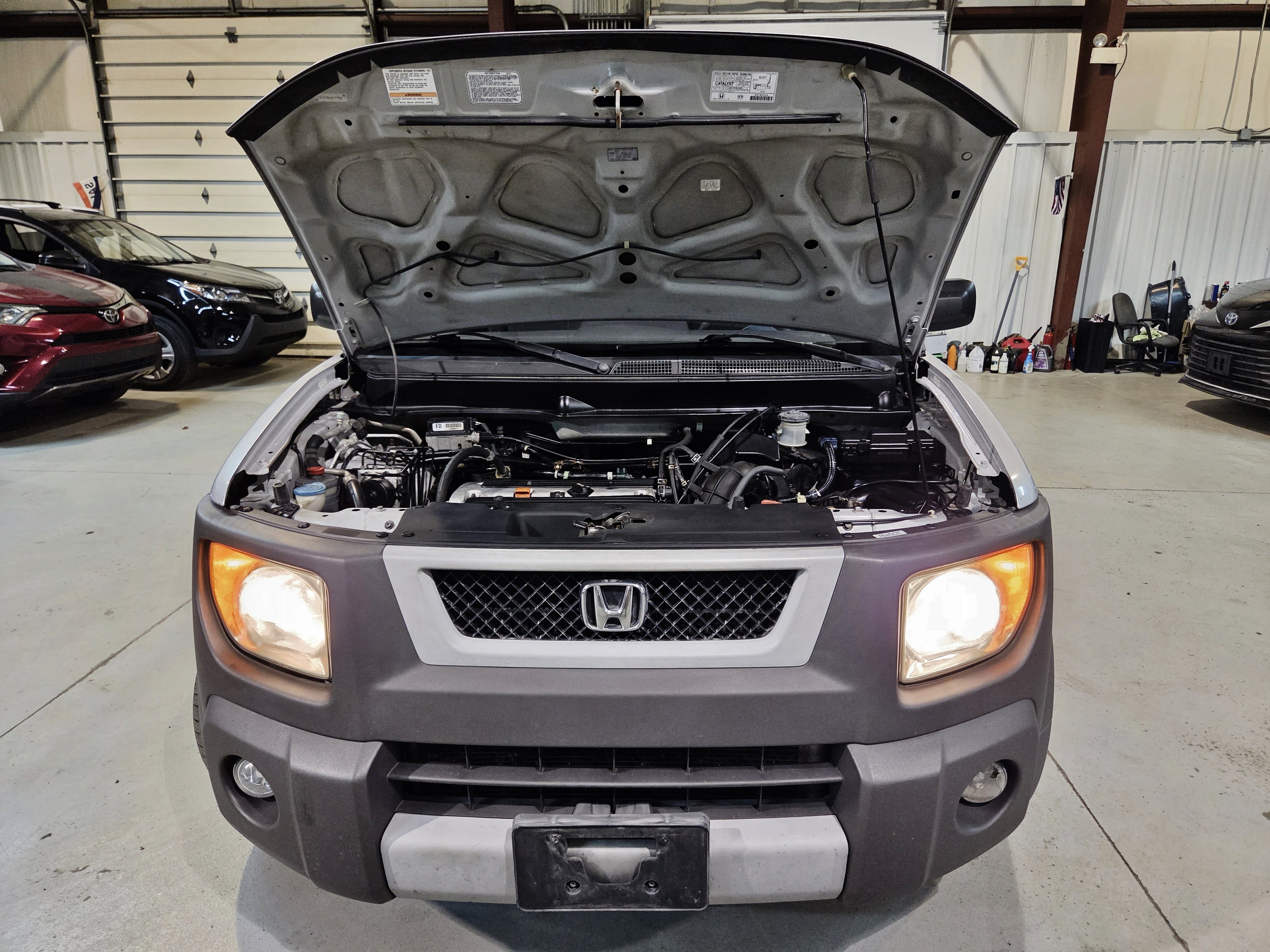 Used 2004 Honda Element EX image 41