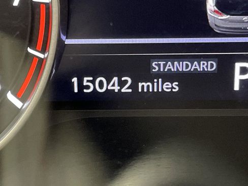 Used 2023 Nissan Rogue SV w/ SV Premium B Package image 6