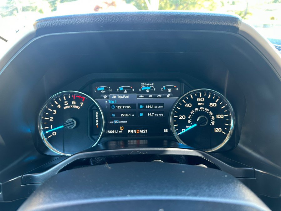 Used 2015 Ford F150 Lariat w/ Equipment Group 502A Luxury AWD/4WD image 21