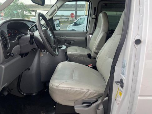 Used 2007 Ford E-350 and Econoline 350 XL image 5