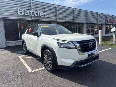 Certified 2023 Nissan Pathfinder SL w/ SL Premium Package