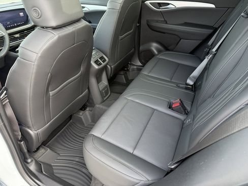 New 2026 Buick Envision Avenir image 10