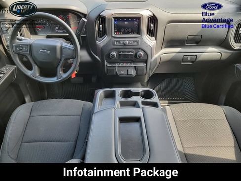 Used 2020 Chevrolet Silverado 1500 Custom Trail Boss w/ Custom Convenience Package AWD/4WD image 19