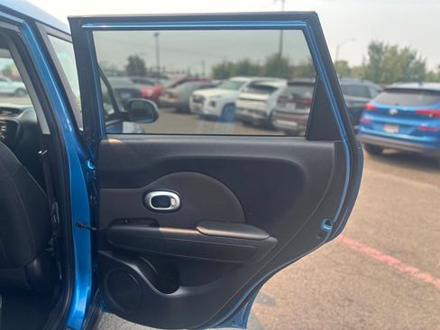 Used 2016 Kia Soul + w/ Designer's Package FWD image 11