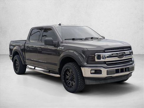 Used 2020 Ford F150 XLT image 3