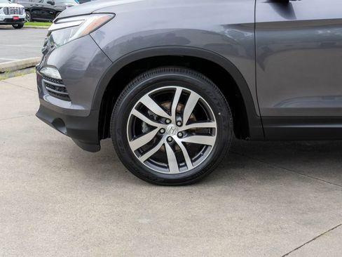 Used 2018 Honda Pilot Elite image 33