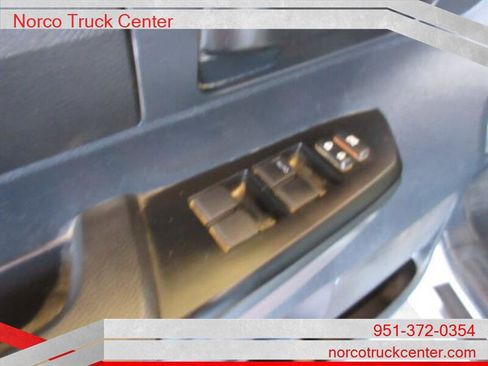 Used 2016 Toyota Tundra SR w/ Tow Package RWD image 12