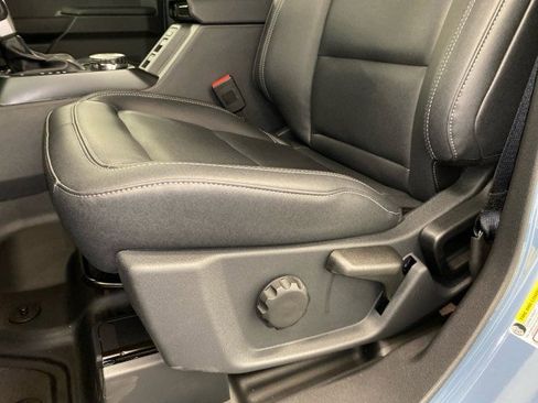 New 2025 Ford Bronco Badlands image 41